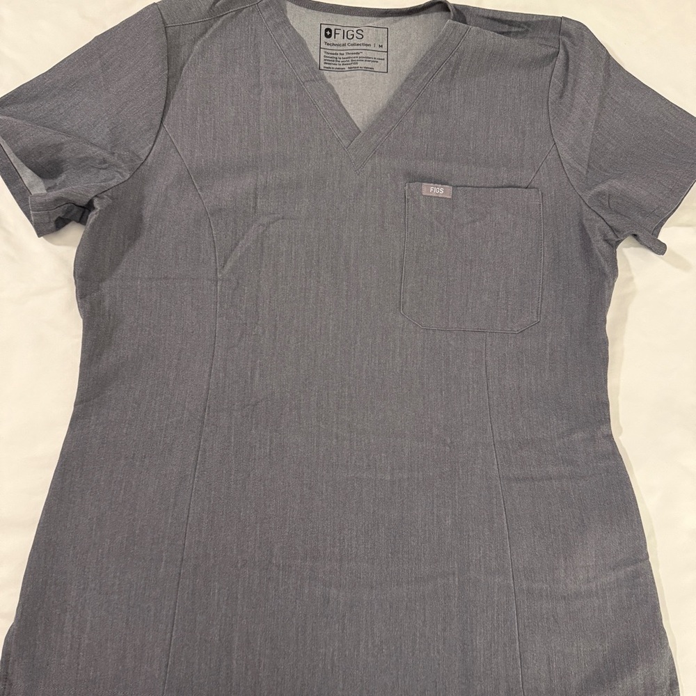 Figs Charcoal Scrub Set